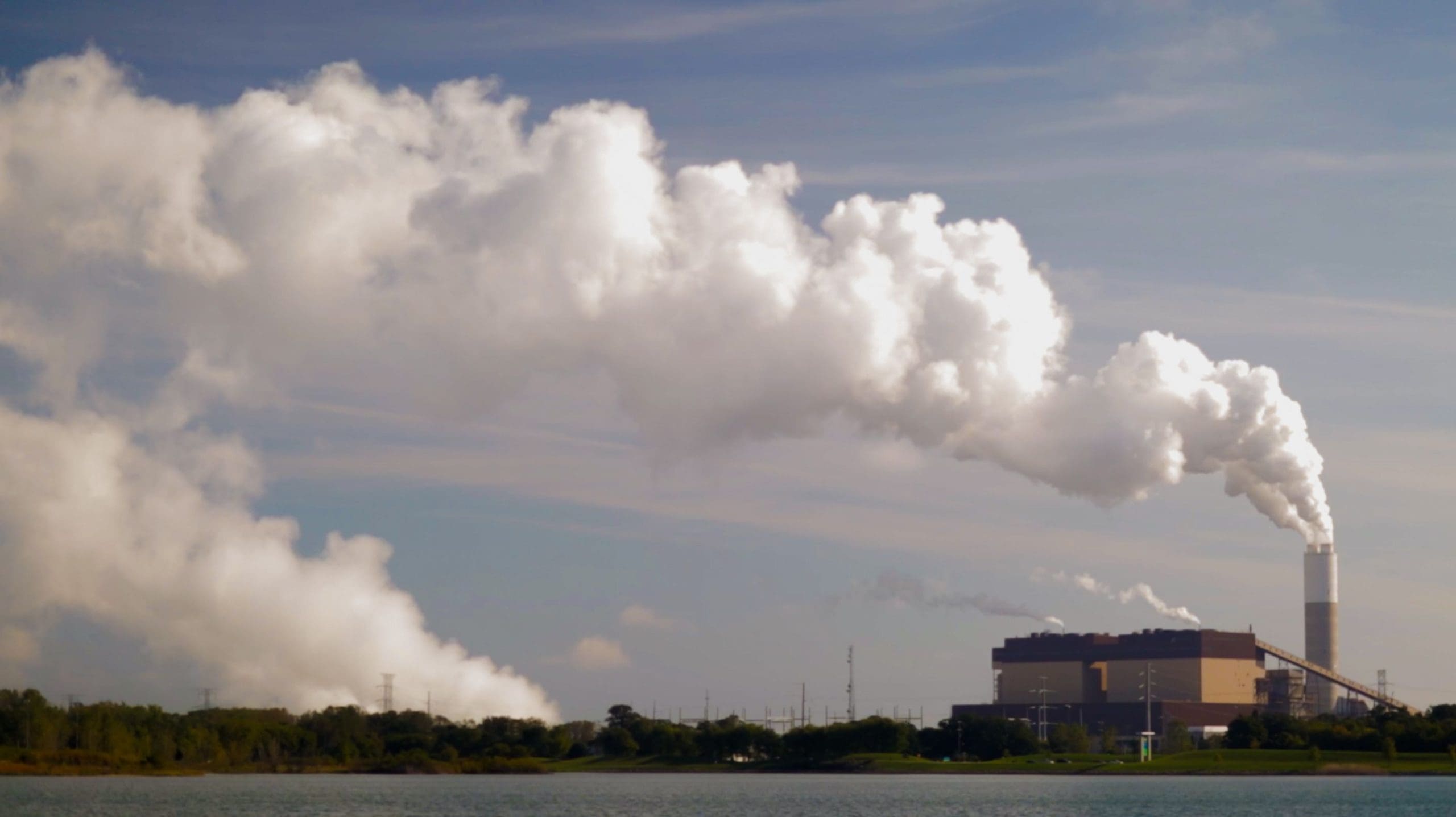 Air pollution from power plant smokestack